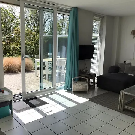 Comfortable 6-person Prázdninový dům Sint Maartensvlotbrug