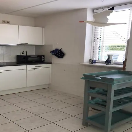 Comfortable 6-person Prázdninový dům Sint Maartensvlotbrug