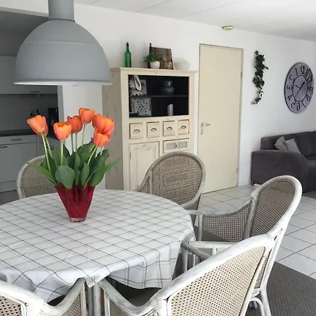 Comfortable 6-person בית נופש *