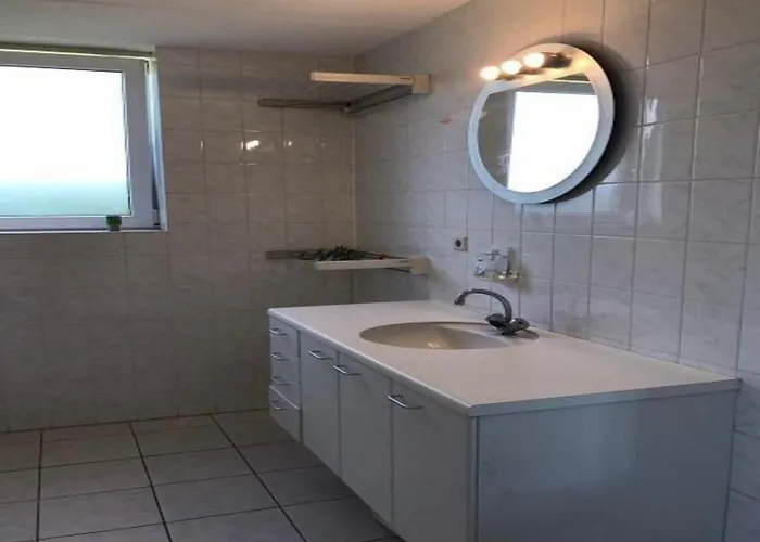 Feriehus Comfortable 6-person Sint Maartensvlotbrug