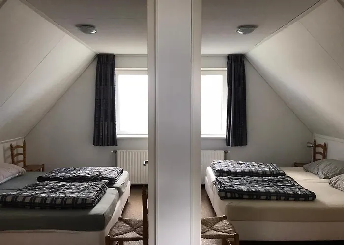 Semesterbostad Comfortable 6-person Sint Maartensvlotbrug